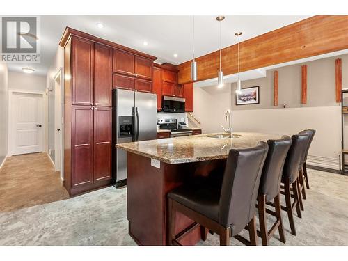 306 Creekview Road Unit# 11, Apex Mountain, BC - Indoor Photo Showing Kitchen With Double Sink