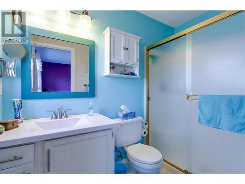 7841 97 Highway Unit# 112-2, Kelowna, BC - Indoor Photo Showing Bathroom