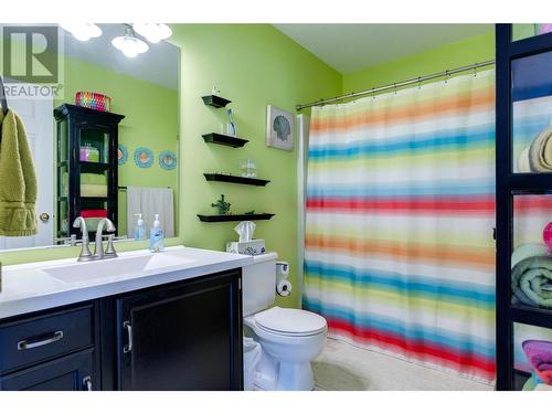 7841 97 Highway Unit# 112-2, Kelowna, BC - Indoor Photo Showing Bathroom