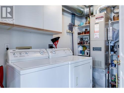 7841 97 Highway Unit# 112-2, Kelowna, BC - Indoor Photo Showing Laundry Room