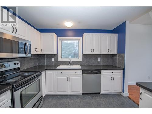 3414A 28Th Avenue Unit# 2, Vernon, BC - Indoor Photo Showing Kitchen With Stainless Steel Kitchen