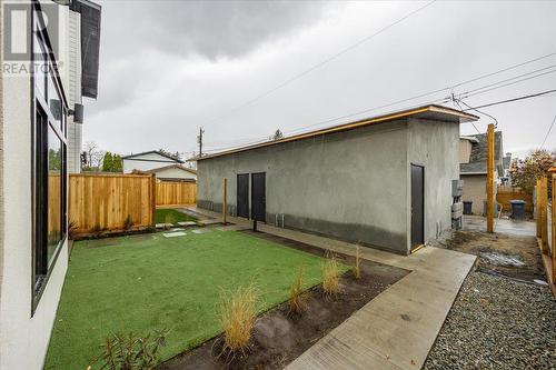 3 762 Morrison Avenue, Kelowna, BC - Outdoor