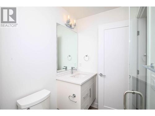 610 Academy Way Unit# 117, Kelowna, BC - Indoor Photo Showing Bathroom