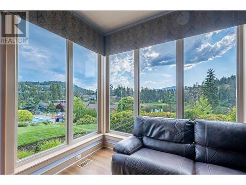 101 Falcon Point Way Unit# 3, Vernon, BC - Indoor Photo Showing Living Room