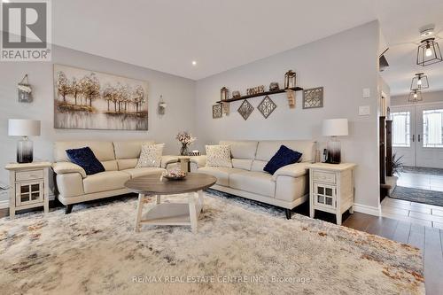 85 Reynolds Rd, Centre Wellington, ON - Indoor Photo Showing Living Room