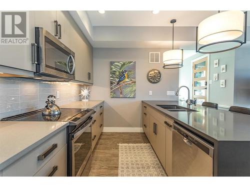 3457 Shayler Road, Kelowna, BC - Indoor Photo Showing Kitchen With Double Sink With Upgraded Kitchen