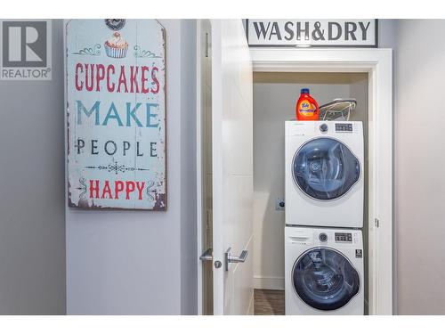 3457 Shayler Road, Kelowna, BC - Indoor Photo Showing Laundry Room