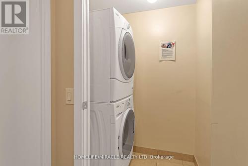 #1746 -25 Viking Lane, Toronto, ON - Indoor Photo Showing Laundry Room
