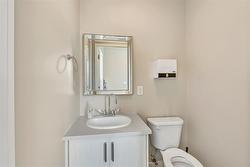 Private washroom - 