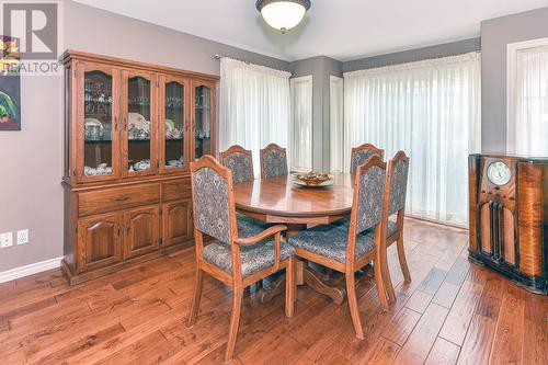 4400 Gallaghers Drive E Unit# 14, Kelowna, BC - Indoor Photo Showing Dining Room