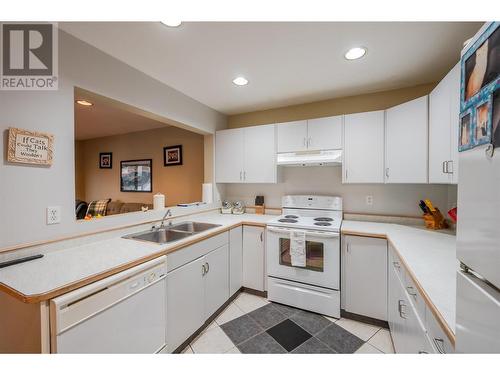 107 Green Avenue Unit# 103, Penticton, BC - Indoor Photo Showing Kitchen With Double Sink