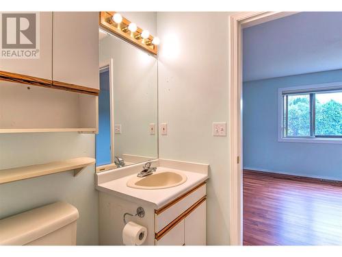 4303 27 Avenue Unit# 14, Vernon, BC - Indoor Photo Showing Bathroom