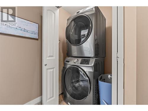 4900 Heritage Drive Unit# 604, Vernon, BC - Indoor Photo Showing Laundry Room