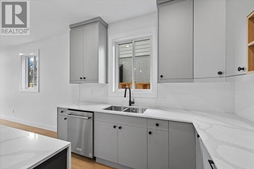 762 Morrison Avenue Unit# 2, Kelowna, BC - Indoor Photo Showing Kitchen With Double Sink