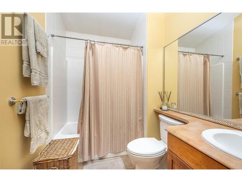 7640 Porcupine Road Unit# 23, Big White, BC - Indoor Photo Showing Bathroom