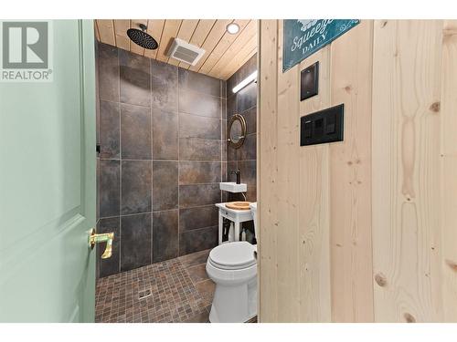 763 Eckhardt Avenue E Unit# 102, Penticton, BC - Indoor Photo Showing Bathroom