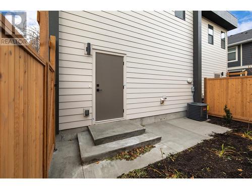 821 Stockwell Avenue Unit# 1, Kelowna, BC - Outdoor With Exterior