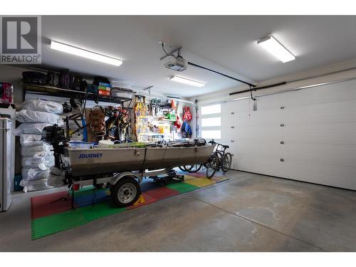 2161 Upper Sundance Drive Unit# 9, West Kelowna, BC - Indoor Photo Showing Garage