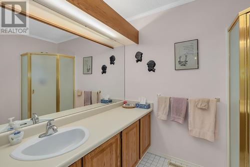 950 Lanfranco Road Unit# 11, Kelowna, BC - Indoor Photo Showing Bathroom