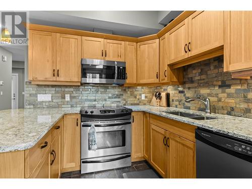 1294 Deodar Road Unit# 11, Scotch Creek, BC - Indoor Photo Showing Kitchen With Double Sink With Upgraded Kitchen