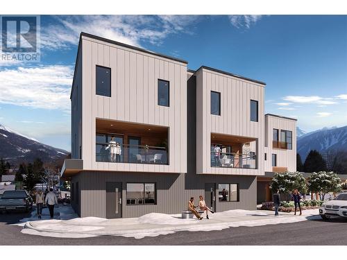 519 Second Street W Unit# 2, Revelstoke, BC - Outdoor