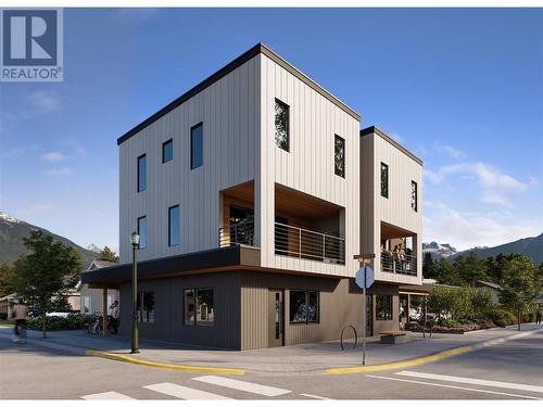 519 Second Street W Unit# 2, Revelstoke, BC - Outdoor