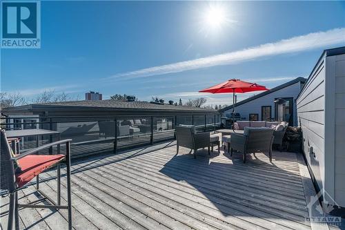 499B Hilson Avenue, Ottawa, ON - Outdoor With Deck Patio Veranda