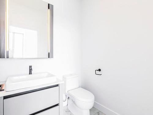 Powder room - 3007-720 Rue St-Jacques, Montréal (Ville-Marie), QC - Indoor Photo Showing Bathroom