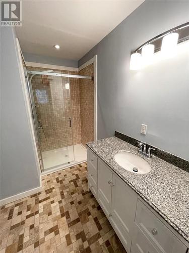 5 Evergreen Crescent, Blaketown, NL - Indoor Photo Showing Bathroom