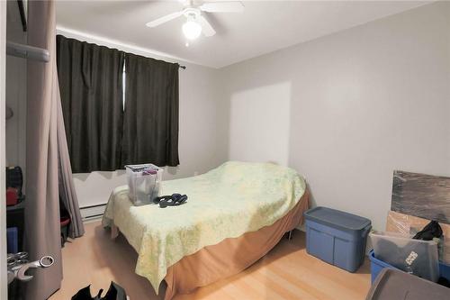 5366 King Street, Beamsville, ON - Indoor Photo Showing Bedroom