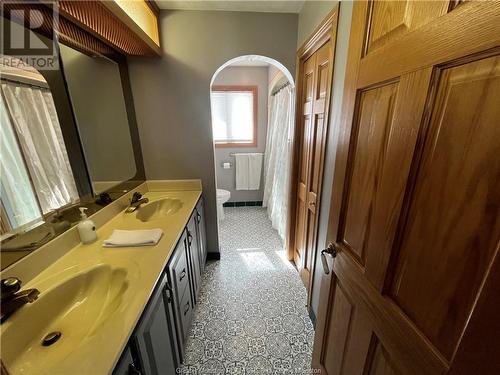 2297 Amirault St, Dieppe, NB - Indoor Photo Showing Bathroom