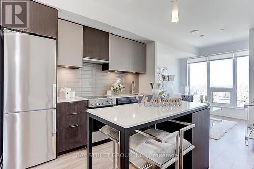 #2905 -203 College St, Toronto, ON - Indoor Photo Showing Kitchen With Upgraded Kitchen