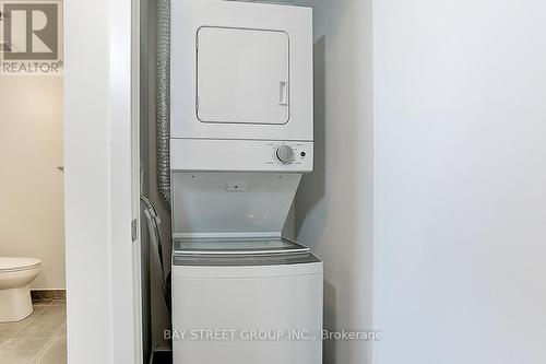 #2905 -203 College St, Toronto, ON - Indoor Photo Showing Laundry Room