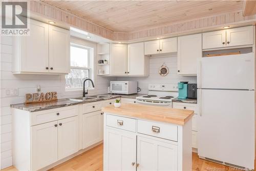 4906 11 Route, Brantville, NB - Indoor Photo Showing Kitchen With Double Sink