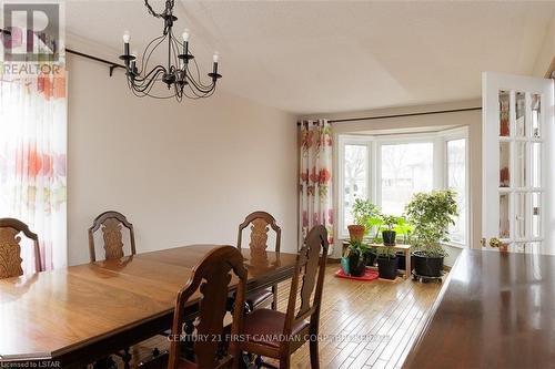 99 Acorn Pl, London, ON - Indoor Photo Showing Dining Room