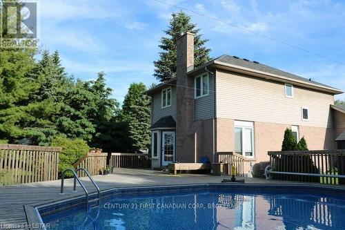 99 Acorn Pl, London, ON - Outdoor With In Ground Pool With Deck Patio Veranda