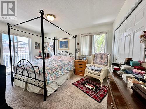 615 6Th Avenue Unit# 4, Keremeos, BC - Indoor Photo Showing Bedroom