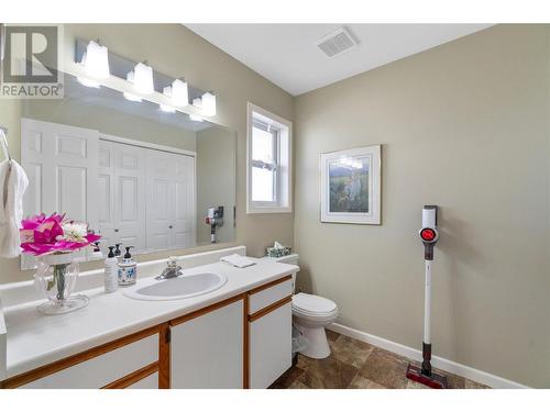 600 10 Street Sw Unit# 13, Salmon Arm, BC - Indoor Photo Showing Bathroom