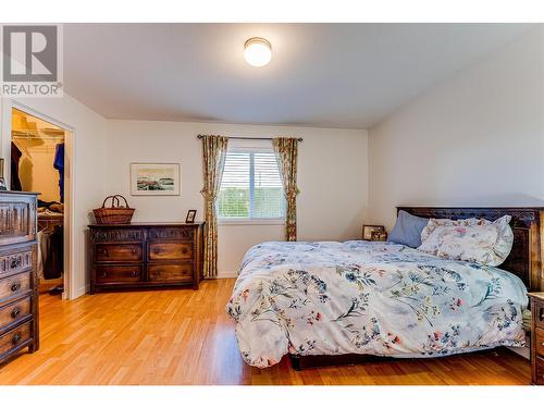 201 Kildonan Avenue Unit# 12, Enderby, BC - Indoor Photo Showing Bedroom