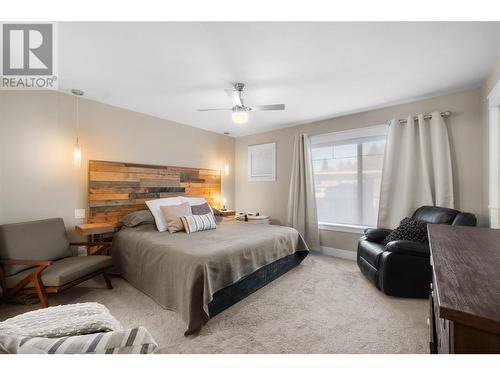 3359 Cougar Road Unit# 28, West Kelowna, BC - Indoor Photo Showing Bedroom