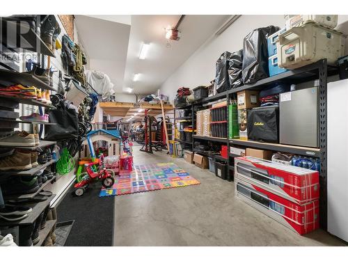 3359 Cougar Road Unit# 28, West Kelowna, BC - Indoor With Storage