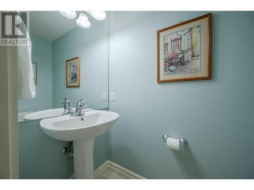 1078 Burnaby Avenue Unit# 103, Penticton, BC - Indoor Photo Showing Bathroom