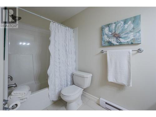 1078 Burnaby Avenue Unit# 103, Penticton, BC - Indoor Photo Showing Bathroom