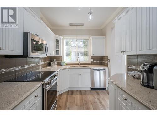 1078 Burnaby Avenue Unit# 103, Penticton, BC - Indoor Photo Showing Kitchen