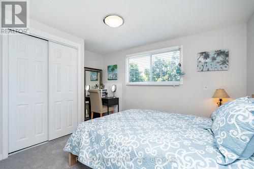 18 Lampman Crescent, Thorold, ON - Indoor Photo Showing Bedroom
