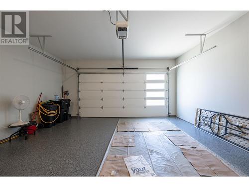 1000 Mt.Robson Place Unit# 32, Vernon, BC - Indoor Photo Showing Garage