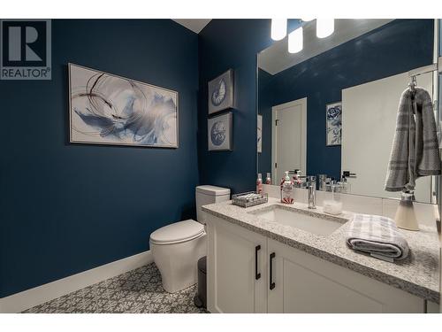 1000 Mt.Robson Place Unit# 32, Vernon, BC - Indoor Photo Showing Bathroom