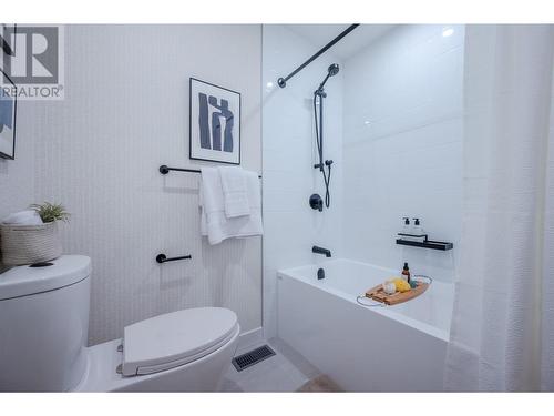 1308 Cedar Street Unit# 5, Okanagan Falls, BC - Indoor Photo Showing Bathroom