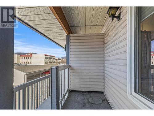 3000 Richter Street Unit# 21, Kelowna, BC - Outdoor With Exterior