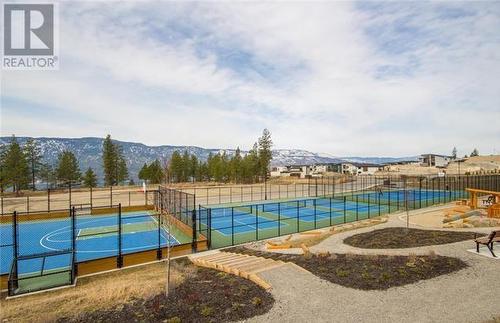 10100 Tyndall Road Unit# 17, Lake Country, BC - Outdoor With In Ground Pool